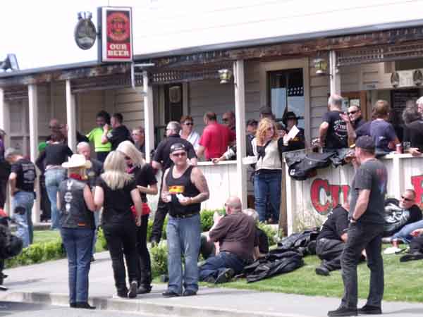 Harley Rebels, Rebel Yell Thunder Run at the Cust Hotel 2